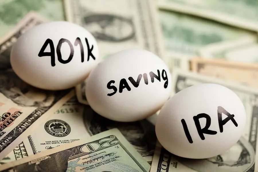 IRA vs 401k: Which Retirement Account Should You Choose?