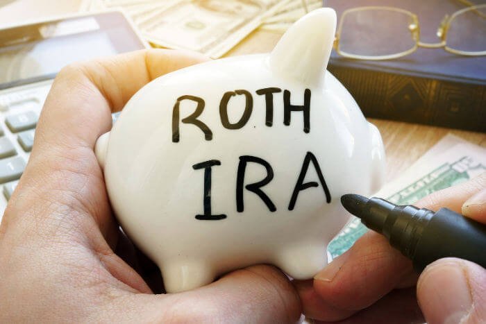 When to Roll Over a 401(k) into an IRA