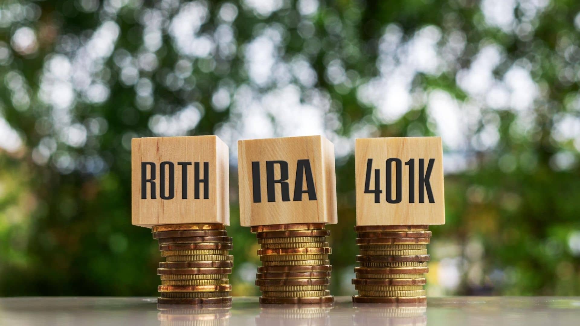 Which is better: 401k vs Roth IRA?  Money Under CTRL